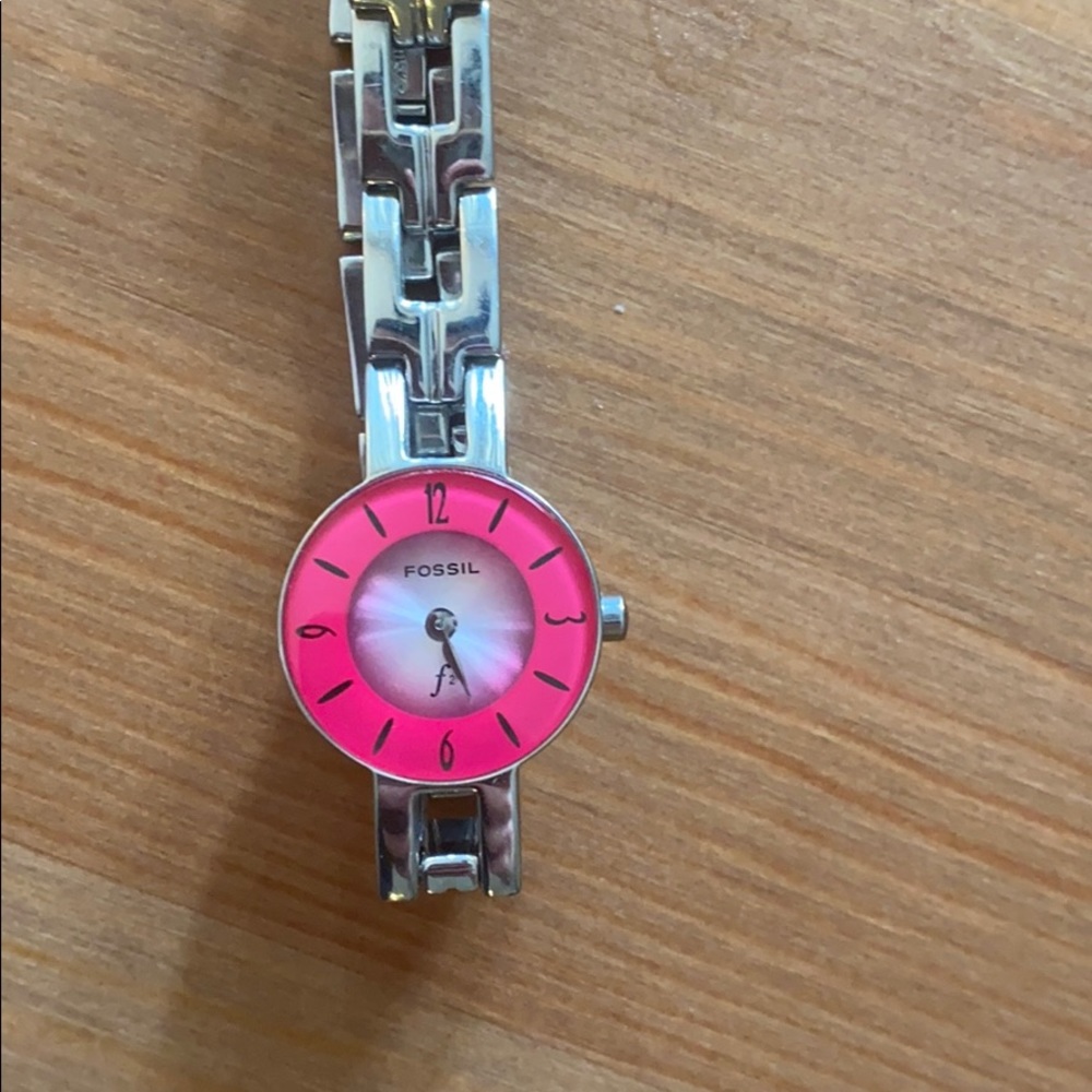 Women’s pink fossil watch